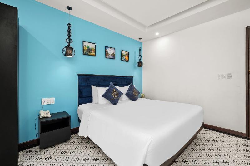 Royal Manison Hotel & Spa image