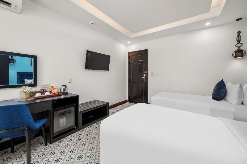 Royal Manison Hotel & Spa image