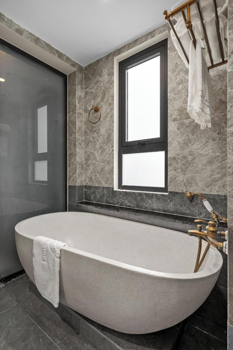 Royal Manison Hotel & Spa image