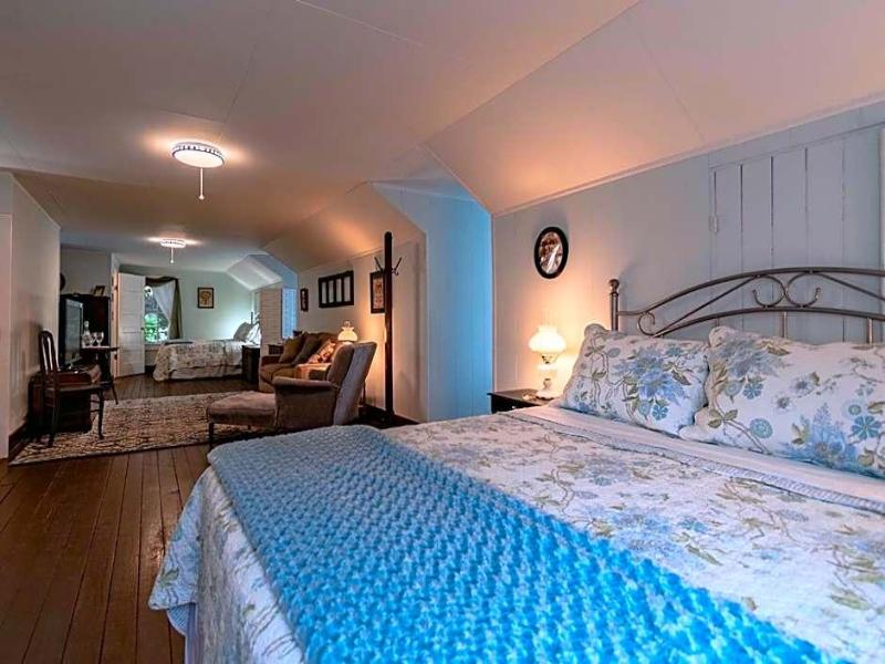 Riverboat Bed & Breakfast image