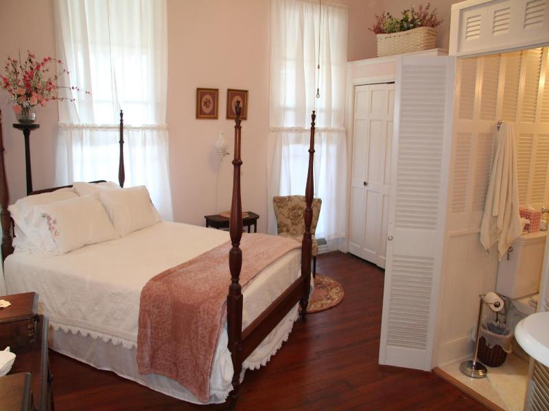 Riverboat Bed & Breakfast image