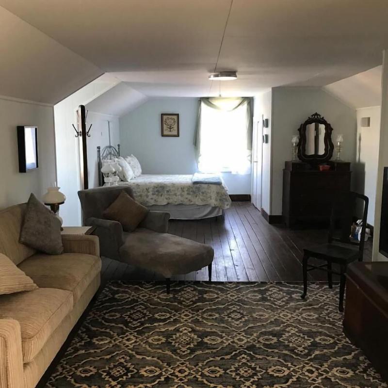 Riverboat Bed & Breakfast image