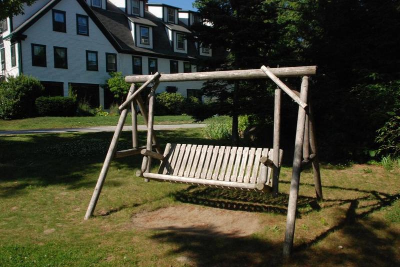 Follansbee Inn image