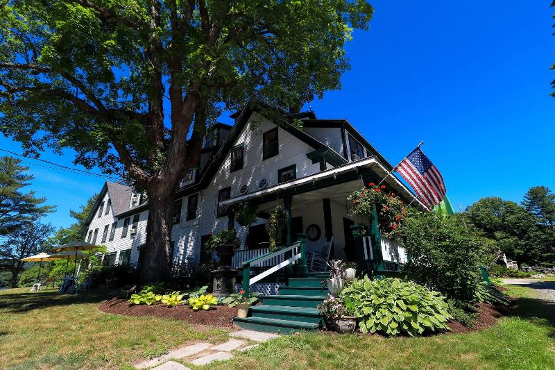 Follansbee Inn image