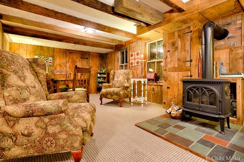 Follansbee Inn image