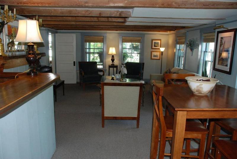 Follansbee Inn image