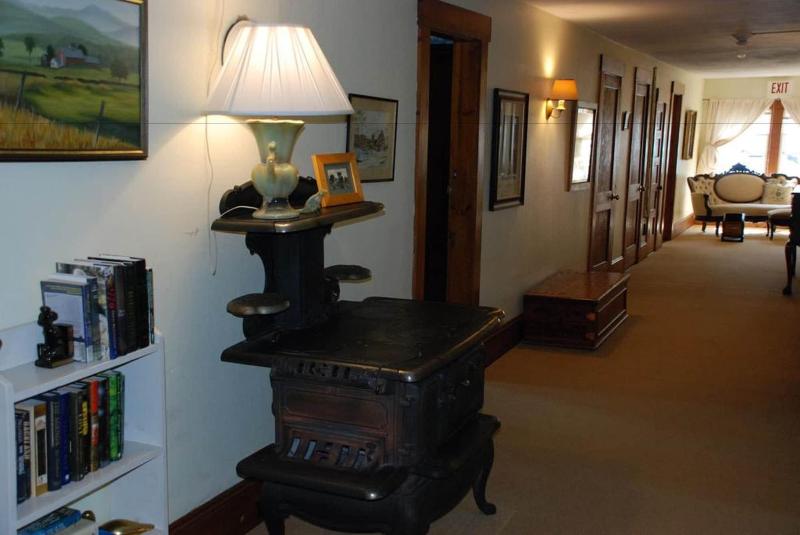 Follansbee Inn image