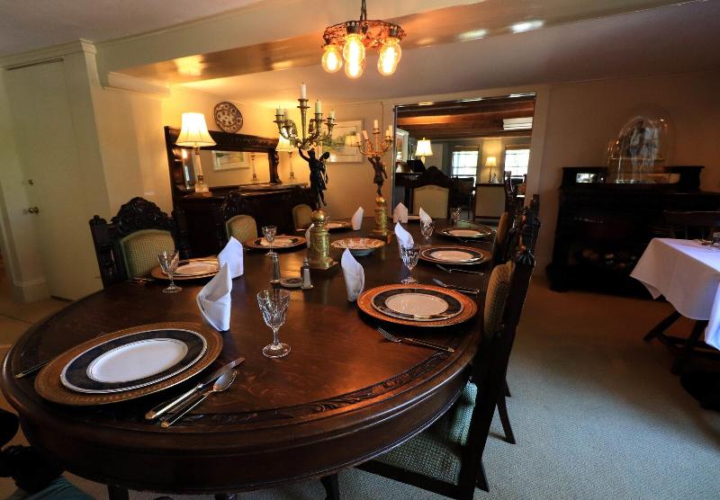 Follansbee Inn image