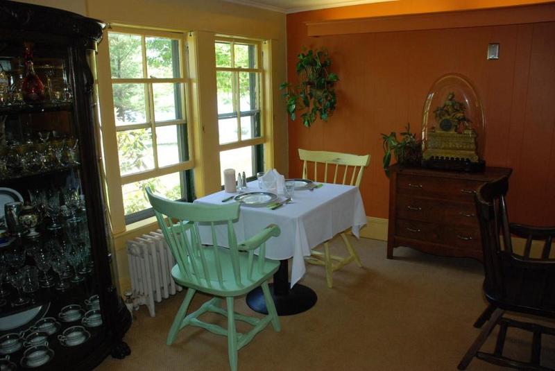 Follansbee Inn image