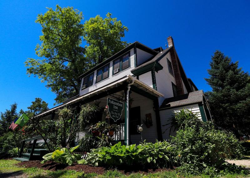 Follansbee Inn image