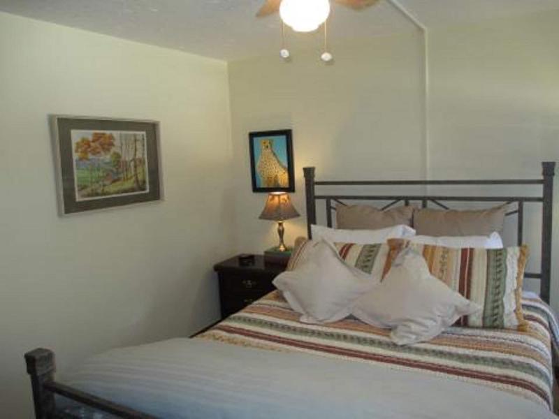 Follansbee Inn image
