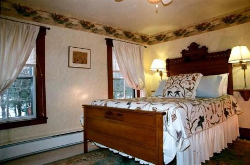 Follansbee Inn image