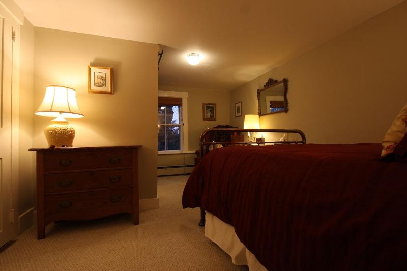 Follansbee Inn image