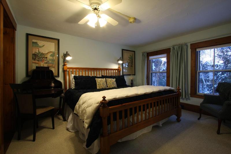 Follansbee Inn image