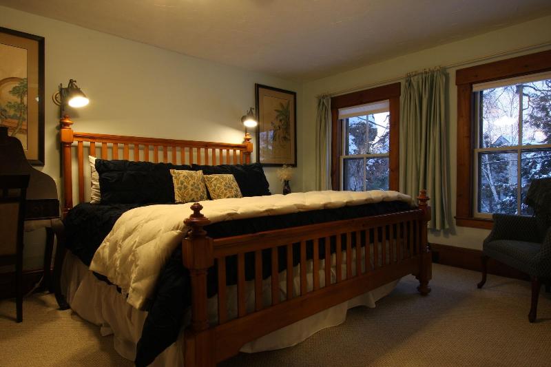 Follansbee Inn image