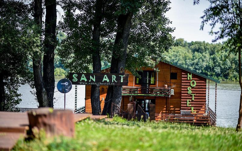 San Art Floating Hostel&Apartments image