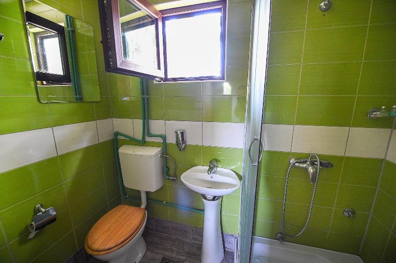 San Art Floating Hostel&Apartments image