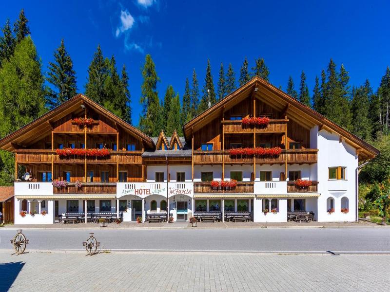 Hotel Jú Furcia image
