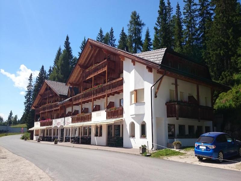 Hotel Jú Furcia image