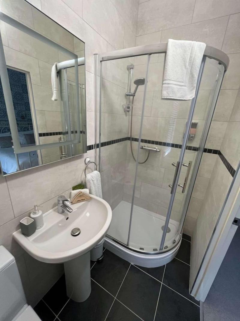 Hotel 50 image