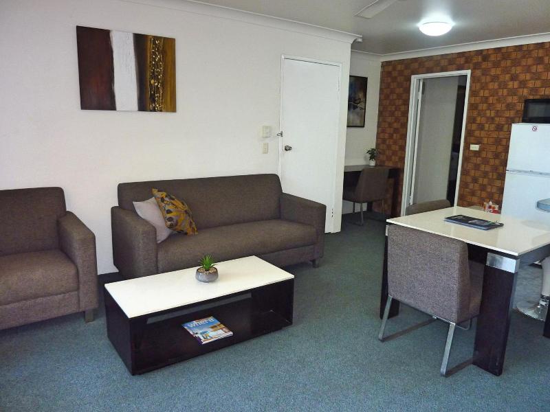 Jadran Motel & El Jays Holiday Lodge image
