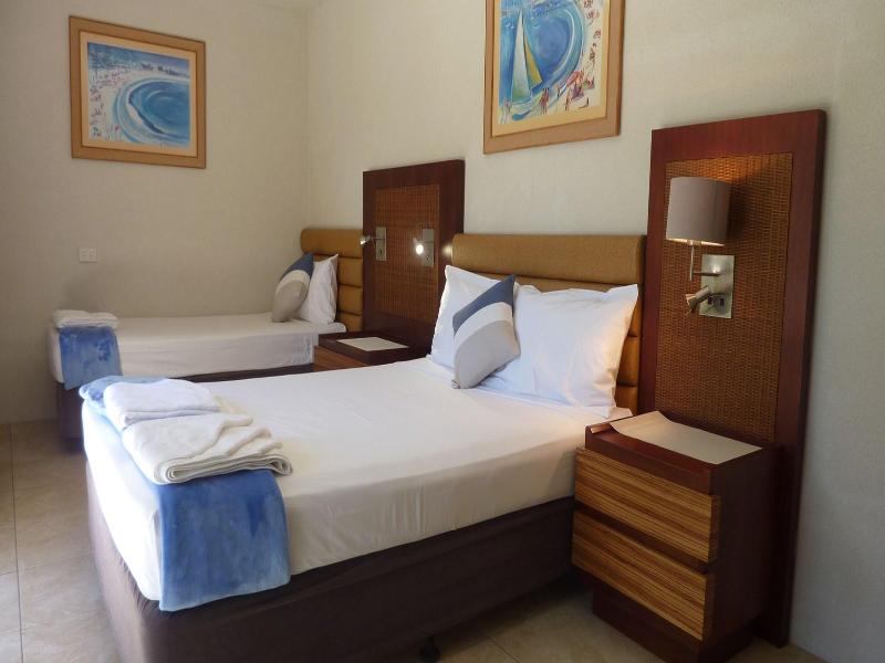 Jadran Motel & El Jays Holiday Lodge image