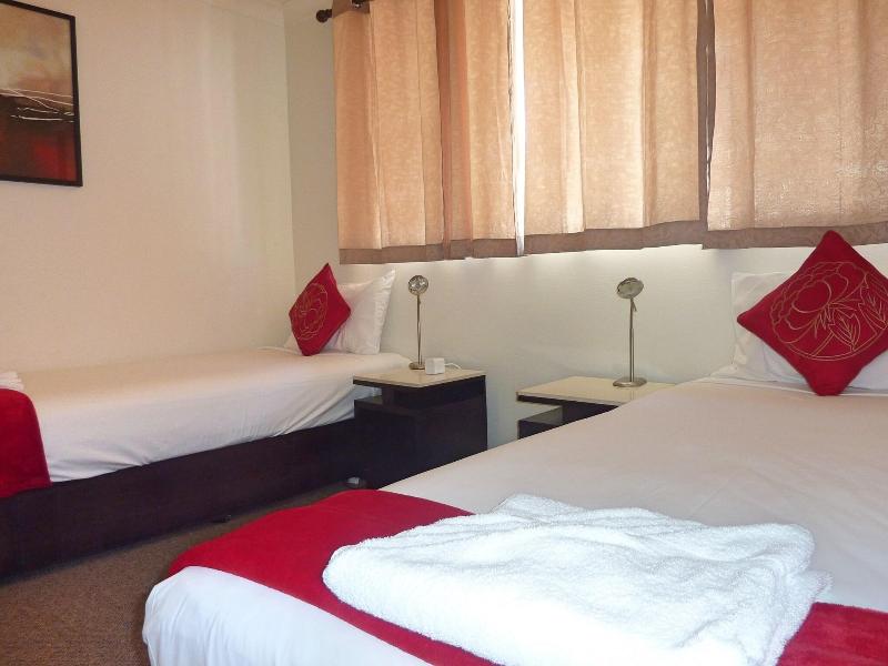 Jadran Motel & El Jays Holiday Lodge image