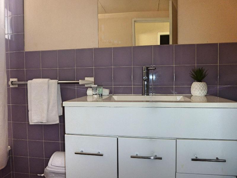 Jadran Motel & El Jays Holiday Lodge image