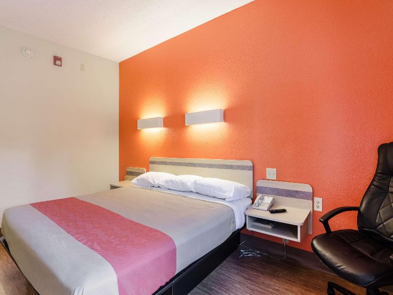Motel 6 Bristol, VA image