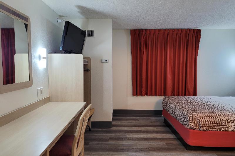 Modern Stay 39 Lakeview By OYO Minonk image