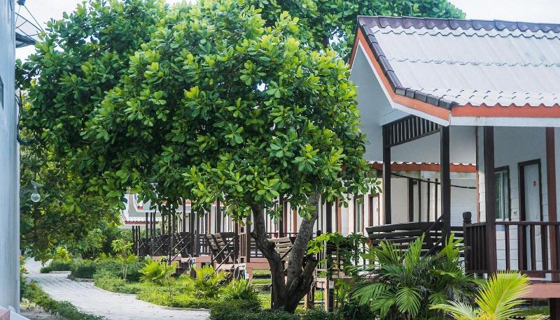 Scarlet Sails Resort image