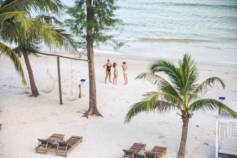 Scarlet Sails Resort image
