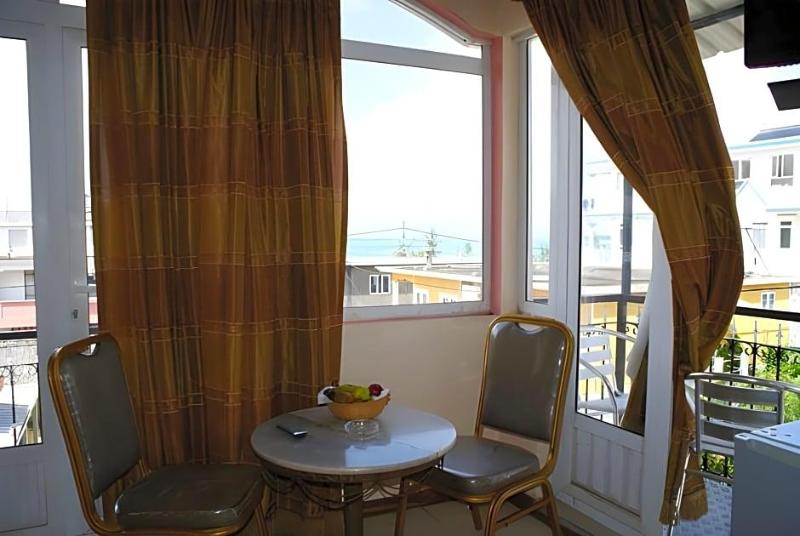 Hotel Les Aigrettes image