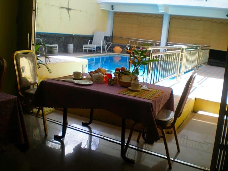 Hotel Les Aigrettes image