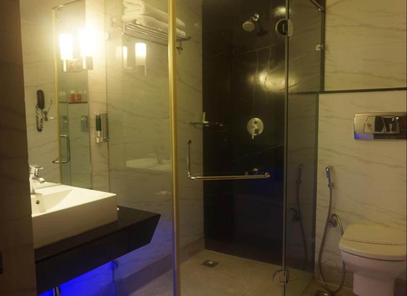 Sfo Hotel And Suites image