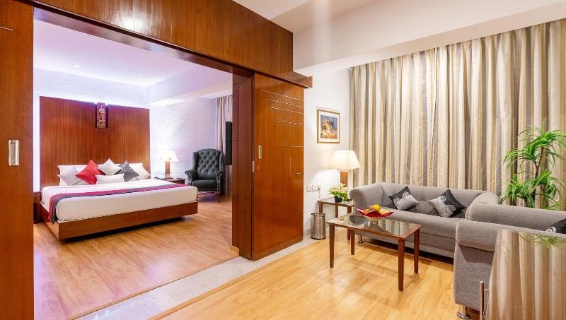Sfo Hotel And Suites image