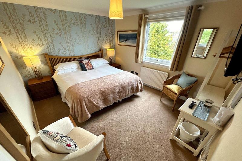 No12 Bed And Breakfast image