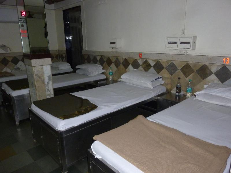 Yadgar Guest House image