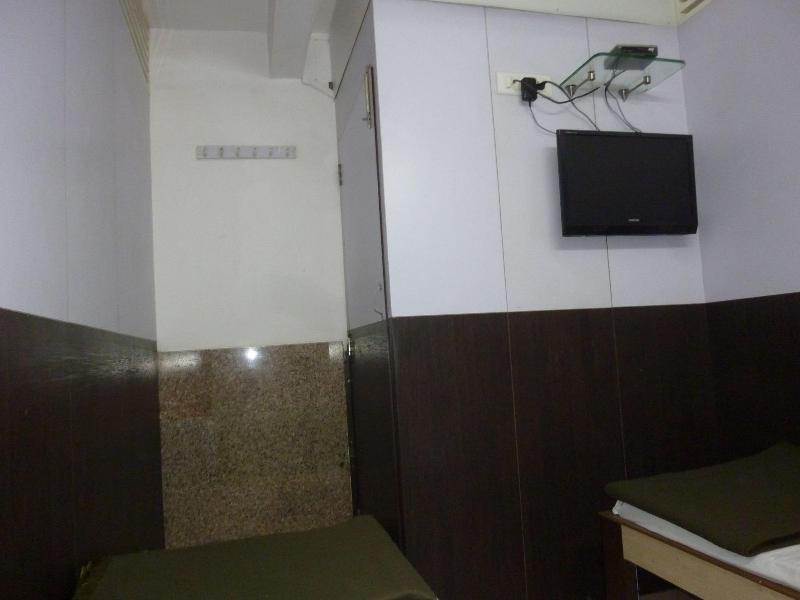 Yadgar Guest House image