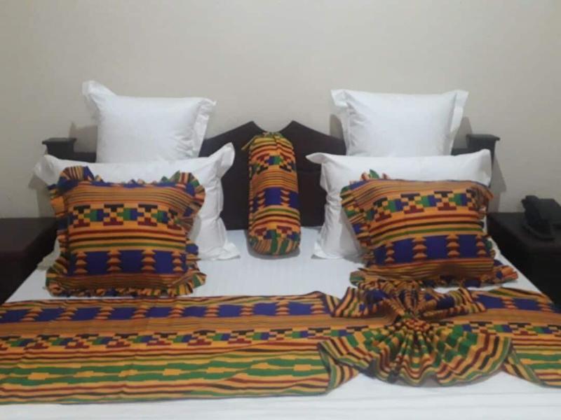 Lou Ralph Hotel image