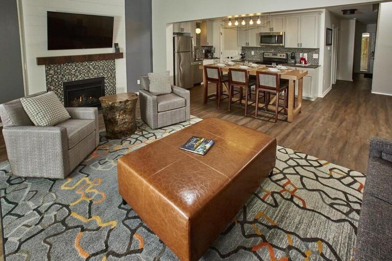 Grand Geneva Resort & Spa image