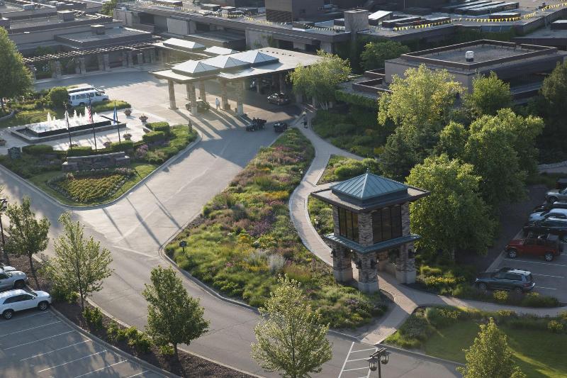 Grand Geneva Resort & Spa image
