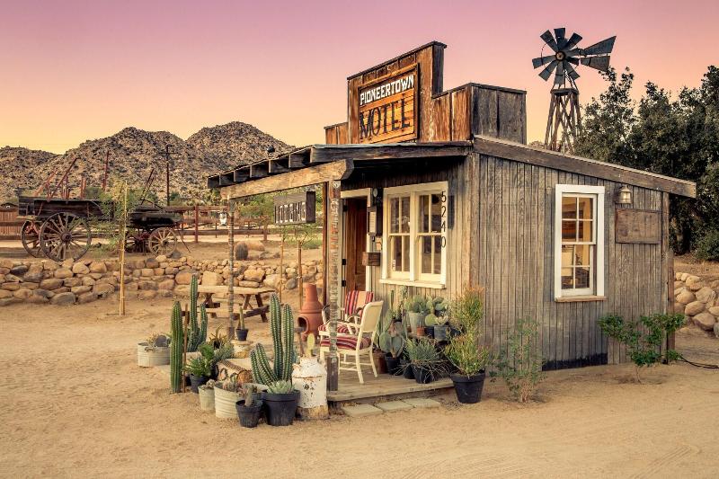 Pioneertown Motel image