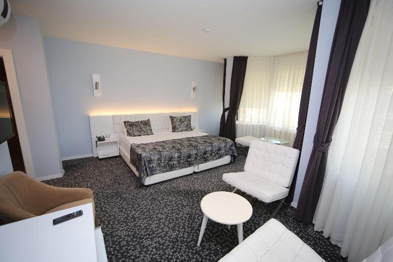 Grand Nora Hotel image