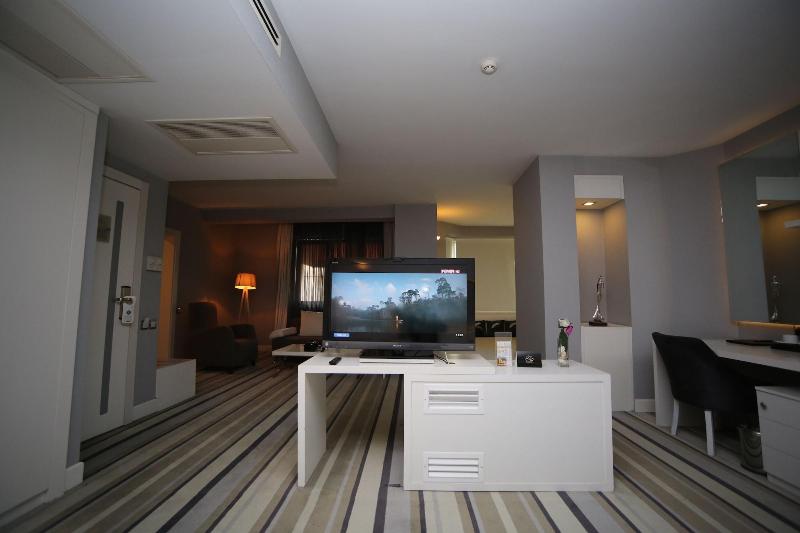 Grand Nora Hotel image