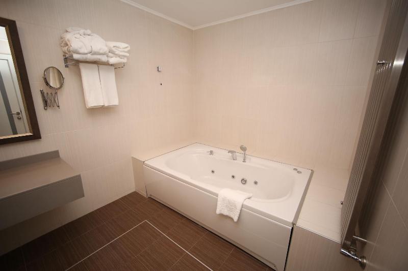 Grand Nora Hotel image