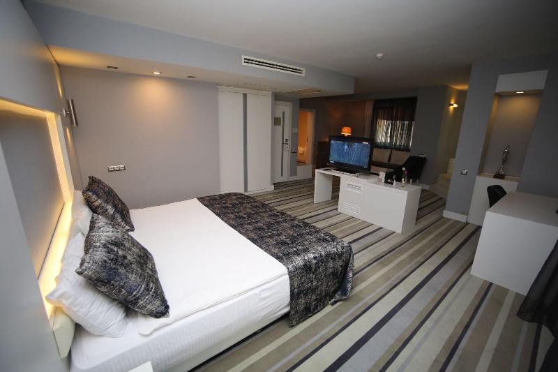 Grand Nora Hotel image