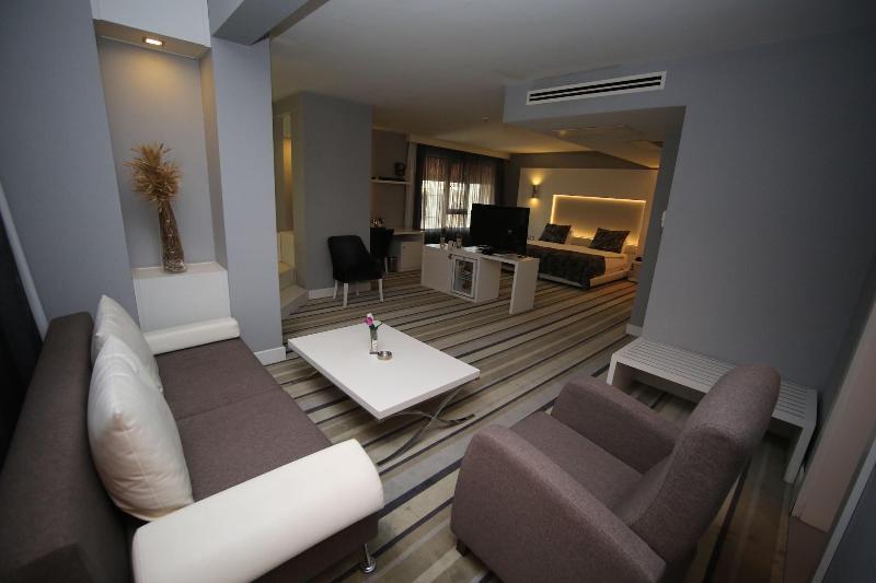 Grand Nora Hotel image