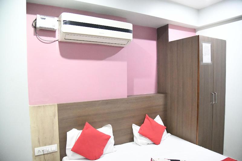 Hotel Thikana Palace image