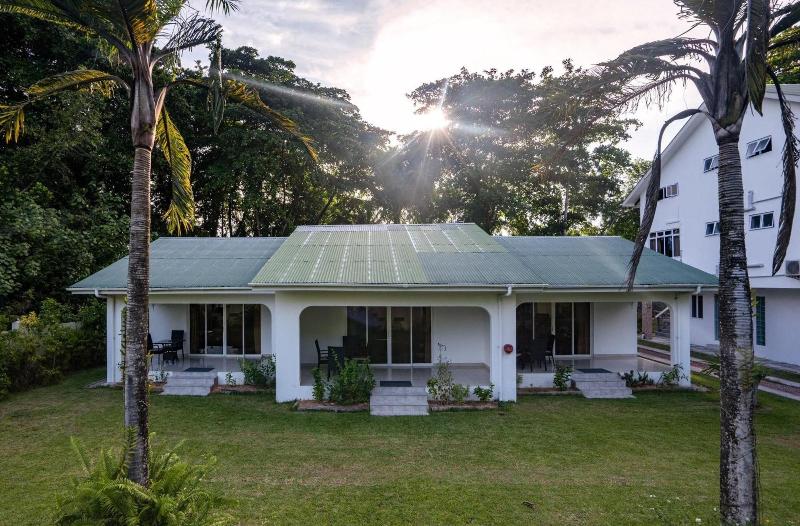 La Modestie Villa image